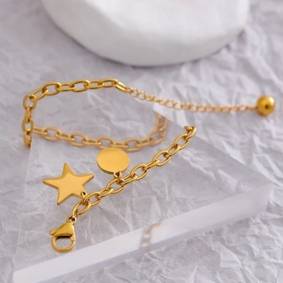 new Unique 18k Gold Plated Chain Star Celestial Layering Bracelet - Picture 3 of 12